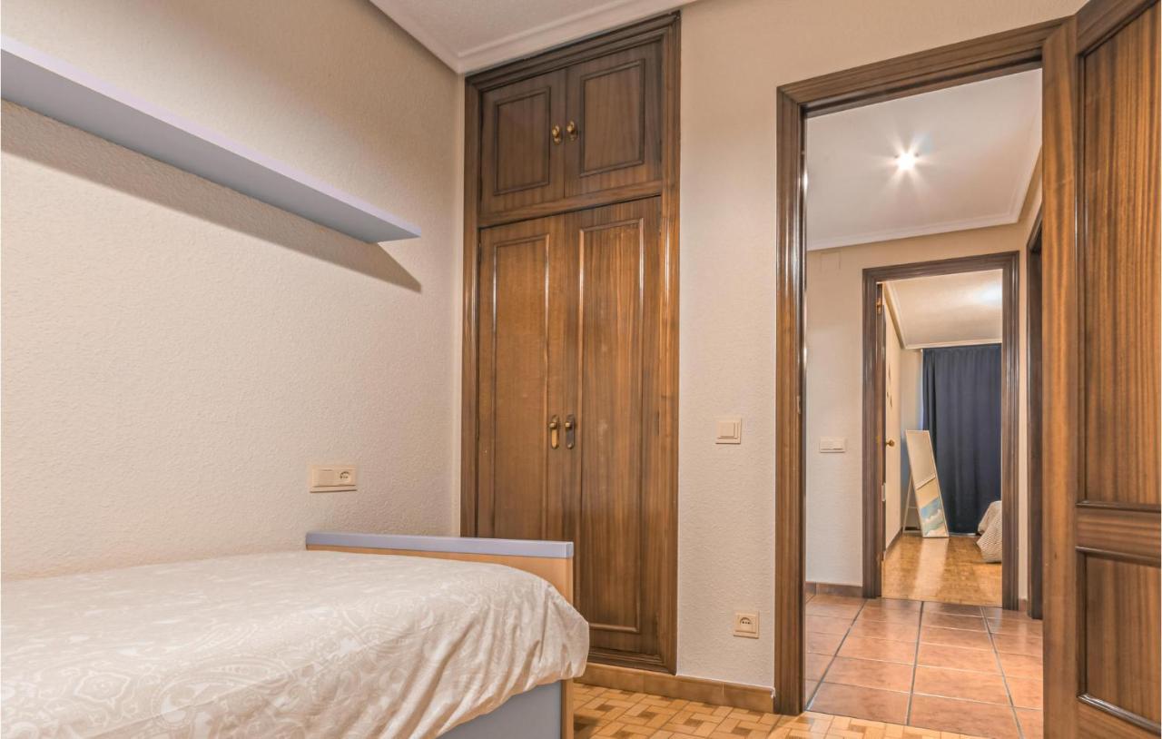 Stunning Apartment In Gijon With Wifi מראה חיצוני תמונה