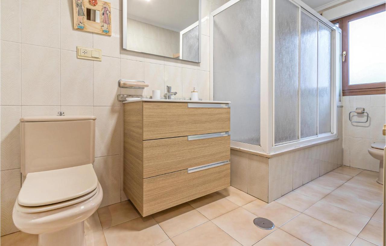 Stunning Apartment In Gijon With Wifi מראה חיצוני תמונה
